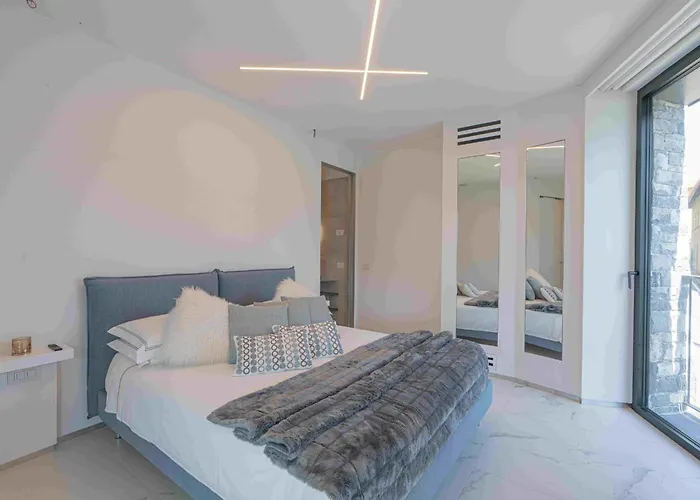 Joy On The Villa Moltrasio