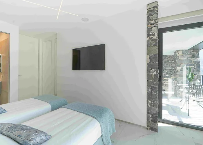 Joy On The Villa Moltrasio