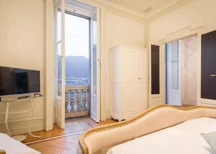 فيلة Joy On The *